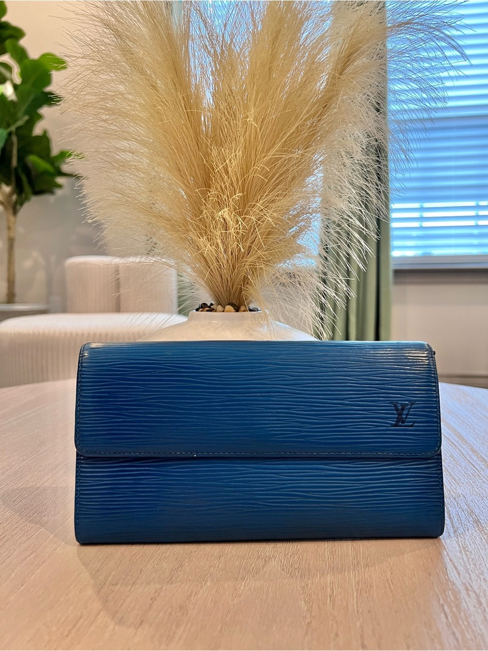 Authentic Louis Vuitton Blue Epi Leather Sarah Long Wallet